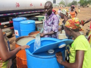 CCW_zouzugu_water_from_tanker